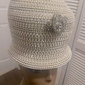 ❤️#23 Donna Vinci Beautiful White Church Lady Hat! Original Box
